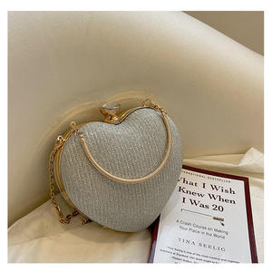 <span class=keywords><strong>Borse</strong></span> da Sposa Scintillanti a Prezzo All'Ingrosso, Eleganti Pochette a Forma di Cuore per Signore - Product Image 1