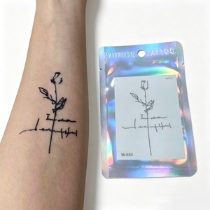 Nuovi Adesivi per Tatuaggi Temporanei Senza Acqua con Disegni di Farfalle e <span class=keywords><strong>Serpenti</strong></span> per Uomini e Donne, Impermeabili, Resistenti al Sudore e di Lunga Durata - Product Image 1