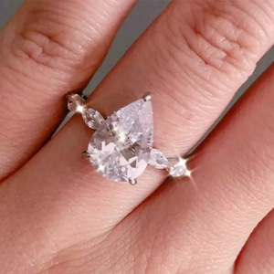 Anelli da Donna in Ottone con Zirconi a Goccia, Design Classico e Alla Moda, Gioielli per Uso Quotidiano, Matrimonio e Fidanzamento - Product Image 2
