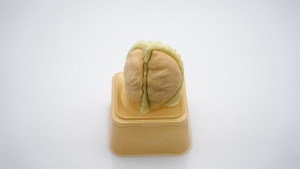 Dessert glacé en forme de durian certifié Halal, avec garniture croustillante, boîte de 70g, dessert glacé aux fruits - Product Image 2