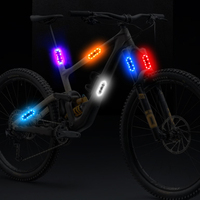 Feu de signalisation stroboscopique LED universel pour grille de voiture, clignotant anti-collision arrière pour moto, vélo et véhicule électrique