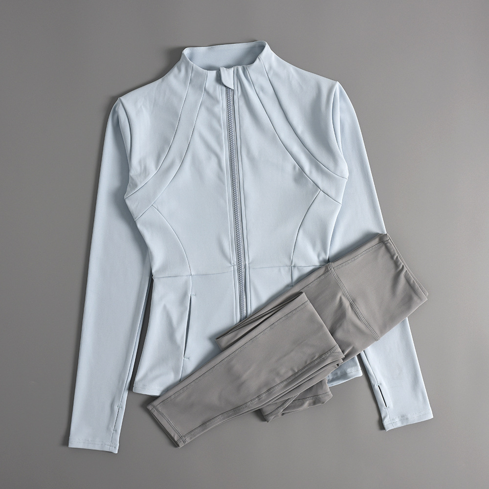 Bleu + gris clair