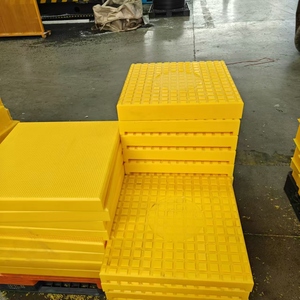 Tùy chỉnh hình dạng vuông tròn 500*500*50mm tấm OUTRIGGER cần cẩu OUTRIGGER ổn định <span class=keywords><strong>uhmwpe</strong></span> OUTRIGGER Pad - Product Image 6