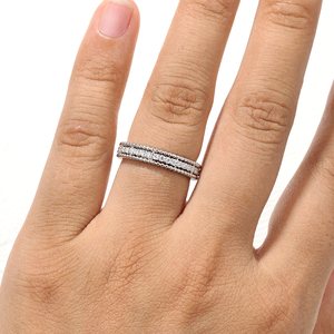 Anillo Clásico de Moissanita con Corte Brillante de 0.6 CTW, Borde Acanalado, Eternidad Completa, Plata 925, Certificado GRA, Atemporal, Apilable, para Boda - Product Image 6