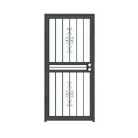 Porte d'entrée extérieure moderne en acier et verre, à ouverture vers l'extérieur, avec écran métallique perforé, serrure noire non incluse