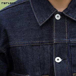 เสื้อแจ็คเก็ตเดนิมสีดำสำหรับผู้ชาย รุ่น Selvedge Raw Denim พร้อมกระเป๋าหน้าอกเดี่ยว ปลายแขนแบบพับได้ ปรับเอวได้ ทรงเข้ารูป สไตล์วินเทจ - Product Image 6