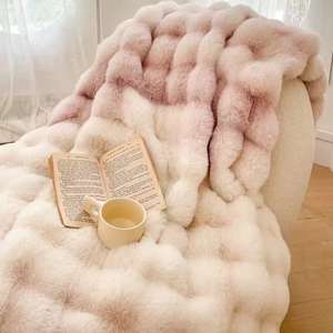 Plaid tricoté personnalisable de luxe double face en fausse fourrure de lapin douce effet <span class=keywords><strong>minky</strong></span> tie-dye, idéal pour l'hiver, le lit et la décoration intérieure - Product Image 2