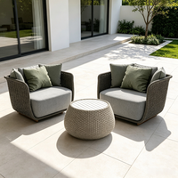 Offre Spéciale : Ensemble de Canapés d'Extérieur en Rotin Moderne et Luxueux avec Coussins Imperméables et Design Anti-Rouille Durable - Neuf d'Usine pour Hôtels et Jardins