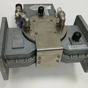 Circulador de Microondas de Aluminio de Alta Calidad con Aislador BJ26 Integrado Refrigerado por Agua, Personalizable, 6KW, 245050MHz - Product Image 1