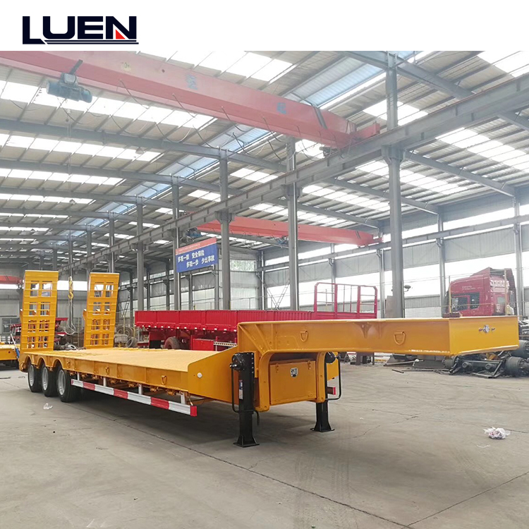 LUEN AUTO High Quality 4 Axles 60ton Lowbed Lowboy Semi Truck Trailer for Heavy Duty Transport