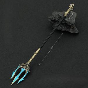 Venta caliente <span class=keywords><strong>Poseidon</strong></span>'s Weapon Trident Quality Metal Crafts Anime Game Accessories TikTok's Popular Key Chain Swords - Product Image 4