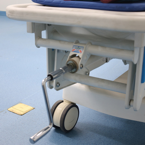 Expert fourni par l'usine CE ISO approuvé de haute qualité transport de patients hôpital salle d'urgence utilisation lit plat chariot de transfert
