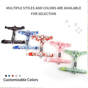 <span class=keywords><strong>Harnais</strong></span> pour <span class=keywords><strong>chien</strong></span> réversible en PVC imperméable résistant à la décoloration <span class=keywords><strong>Harnais</strong></span> pour <span class=keywords><strong>chien</strong></span> de créateur de luxe avec logo personnalisé personnalisé de haute qualité - Product Image 2