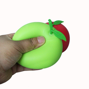 Wholesale Hines HI-1009 High Quality Plastic Fruit Toy Apple Shape Stress Relieve Squeeze Ball Squishy Toy for Kids - Product Image 6