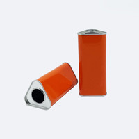 Boîte de conserve carrée en métal de 5lt 5 litres avec capuchon de couvercle de bec flexible en plastique et poignée pour huile moteur pour huile de machine