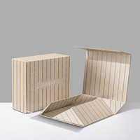 Boîte cadeau pliable personnalisée à couvercle magnétique pour vêtements, emballage en papier fait main Lionwrapack