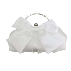 Elegante bolso bandolera con cadena en forma de nube para mujer, bolso de noche moderno y a la moda para banquetes y fiestas. - Product Image 1