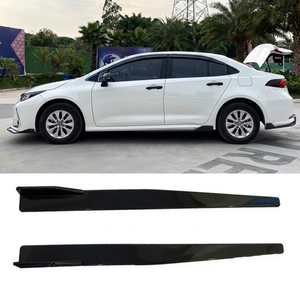 Jupes latérales de style sport noir brillant pour Toyota Corolla 2019-2022, accessoires automobiles - Product Image 1