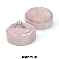 Boîte à bague ovale en velours personnalisable, boîte de présentation de bijoux douce, boîte de rangement portable pour mariage, anniversaire, emballage cadeau, boîte à bijoux