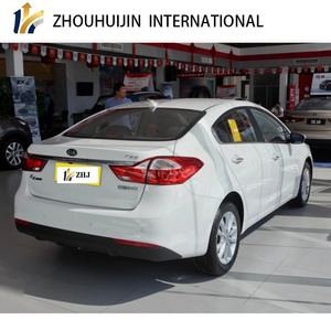 Voiture d'occasion 2016 K3 1.6L 6AT Sièges en cuir Toit panoramique Caméra de recul ESP Entrée sans clé Agent recherché - Product Image 4