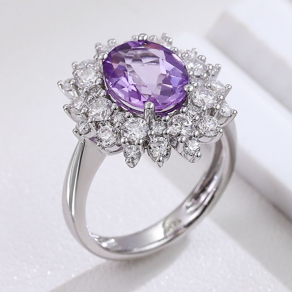 แหวนอัญมณีสังเคราะห์ทองคำขาว 10K