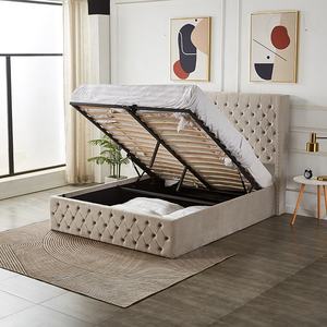 Lit simple Queen Size au design moderne gris et bleu, tête de lit capitonnée en velours moelleux avec dossier ailé, et système de levage hydraulique avec rangement intégré - Product Image 1