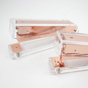 <span class=keywords><strong>Grapadora</strong></span> de escritorio de acrílico transparente, juego de alcantarillado para libros, accesorios de oficina, grapas, encuadernación de libros de plexiglás de Color rosa, hecho de Metal y plástico - Product Image 6