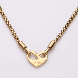 Ingrosso nuovo stile Trendy in acciaio inox placcato oro 18K a forma di cuore collana ciondolo regali di compleanno per coppie <span class=keywords><strong>famiglia</strong></span> - Product Image 4