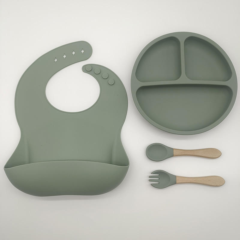 สีเขียวทหาร