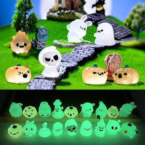 Offres Spéciales : Accessoires en Résine Citrouille Fantôme Démon, Ornements Créatifs en Résine, Modèles en Résine Luminescents pour Décoration de Voiture Halloween - Product Image 1