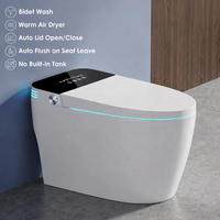WC intelligent monobloc moderne avec bidet intégré, chasse d'eau automatique par capteur, cuvette chauffante et commande à distance