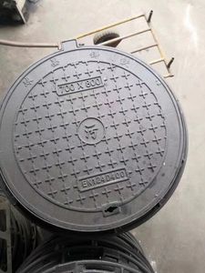 DN800 <span class=keywords><strong>Ggg50</strong></span> 라운드 헤비 듀티 연성 아이언 맨홀 커버 EN124 준수 캐스트 서비스 - Product Image 2