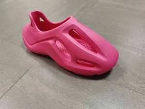 2023ファッショングラフィティエヴァフォームランナースリッパースニーカー裸足ビーチスリッパサンダルシューズ速乾性女性と男性用 - Product Image 5