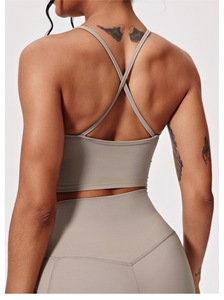 Conjunto de yoga de 2 piezas de nailon/spandex transpirable con cuello en V, cintura alta elástica y doble bolsillo, ideal para correr. - Product Image 6