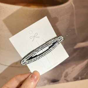 Tendance Mode Pinces À Cheveux De Luxe Simple Paillettes Étoile Barrettes Résine Strass Offre Spéciale En Gros pour La Décoration De Cheveux - Product Image 1