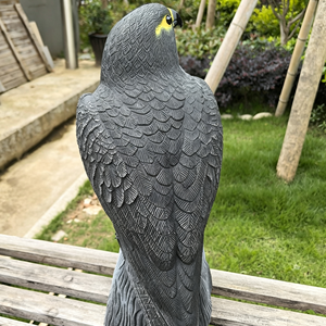 Ahuyentador de Aves Realista de Plástico PE para Exteriores, Imitación de Halcón, Halcón Espada, Águila, Protector de Jardín para Patio y Granja - Product Image 5