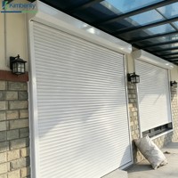 Portes de garage à enroulement en alliage d'aluminium modernes haut de gamme, personnalisées, avec moteur résistant au vent et fonctions antivol
