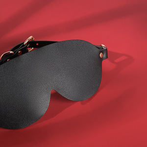 Masque pour les yeux en cuir noir, doux, pour adultes, accessoires de jeu de rôle SM - Product Image 1