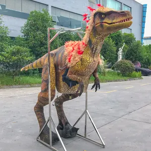 Fantasia realista de dinossauro, adulto, raptor, traje