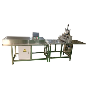 Chaîne de production de machines de fabrication de savon pour petits hôtels, en acier inoxydable, capacité de 35-50 pièces/min pour la découpe de savon - Product Image 1