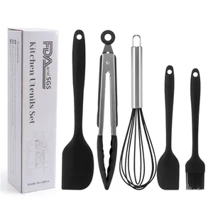 Chịu Nhiệt Bếp Baking Công Cụ Trộn 5 Piece Kích Thước Lớn Đen Silicone Cake Spatulas Set Với Whisk