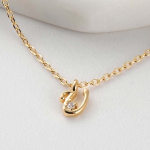 Collar con Colgante de Letra Inicial de Plata de Ley 925 con Circonita Chapada en Oro Ecológico de Gemnel, 26 Letras del Alfabeto - Product Image 4