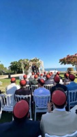 Kippa Florale Rouge Unie avec Impression Personnalisée à l'Intérieur – Vente en Gros pour Synagogues et Occasions Religieuses