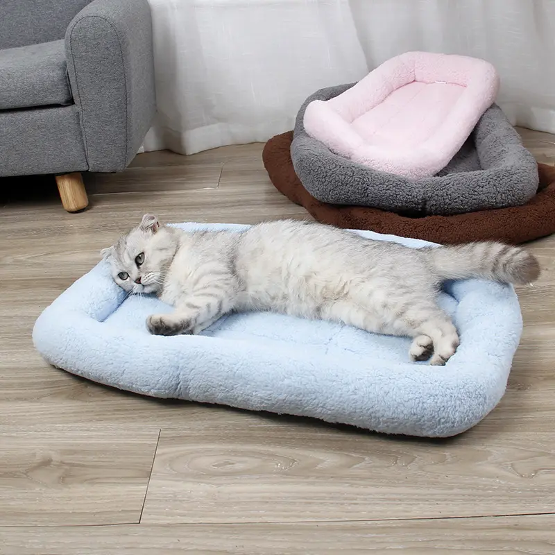 Cama de felpa cómoda y lavable para mascotas, alfombrilla multifunción, cómoda, en línea