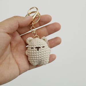 Llavero de oso amigurumi de ganchillo hecho a mano, colgante para coche, muñecos de ganchillo de diseño, animales de ganchillo de hilo, llavero de oso de punto y ganchillo - Product Image 6