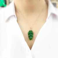 Collier de luxe SGARIT en or rose massif 18 carats avec pendentif en jade naturel, forme de feuille, excellente translucidité, pour femme