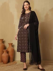 Kurta de algodón puro regular con estampado floral para mujer con pantalones y con Dupatta producto a granel personalizado para mujer - Product Image 4