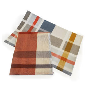 Mantel Individual de Algodón Tejido DREAM COLOR 30x45cm, Multicolor Surtido, Diseño Clásico a Cuadros para el Hogar - Product Image 1