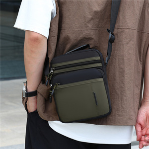 Nouveau sac messager pour hommes, petit sac à bandoulière en tissu Oxford durable pour un usage quotidien, design color block - Product Image 1