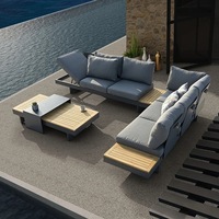 Ensemble de canapé moderne d'extérieur en alliage d'aluminium, protection solaire durable et étanche à la pluie pour cour villa hôtels, combinaison de chaises en teck en plein air